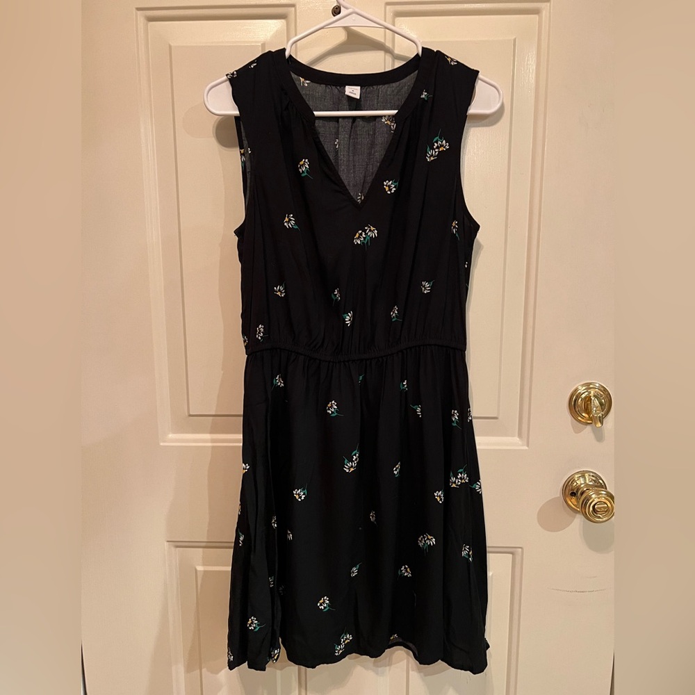 Old‎ Navy Dress M